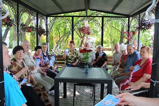 В Энгельсском доме-интернате прошли мероприятия ко Дню семьи, любви и верности