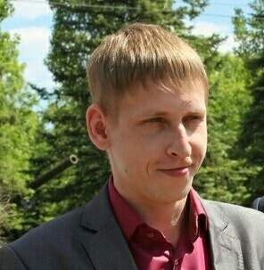 Живите так чтобы люди столкнувшись с вами  улыбнулись а общаясь стали чуточку счастливей.