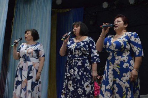 В Петровске педагоги трёх районов представили лучшие номера народного творчества