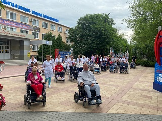 Летний досуг проживающих Энгельсского дома-интерната