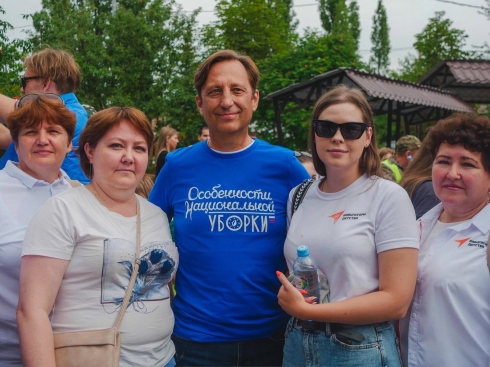 Петровчане поучаствовали в акции «Особенности национальной уборки»