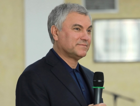 Володин заявил о необходимости создания городской программы по ремонту тротуаров в поселках и частном секторе Саратова