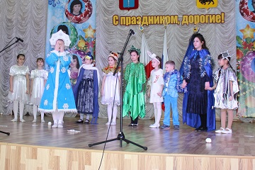 В Энгельсском доме-интернате продолжается неделя святочных праздников