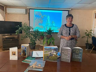 Проживающие Энгельсского дома-интерната совершили виртуальную экскурсию по храмам города