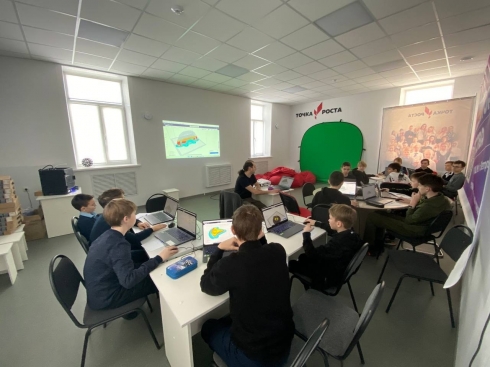 Петровские школьники участвуют в образовательных курсах саратовского «Кванториума»