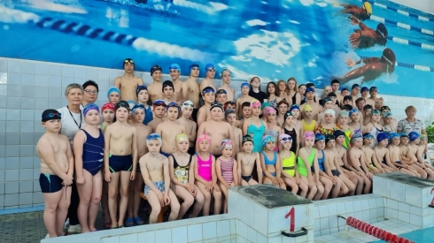 Юные пловцы поучаствовали в первенстве детско-юношеского Центра