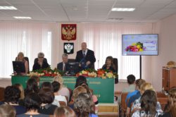 О торжественном собрании Управления Россельхознадзора по Саратовской области и ФГБУ Саратовская МВЛ посвященном предстоящему празднику 8 Марта