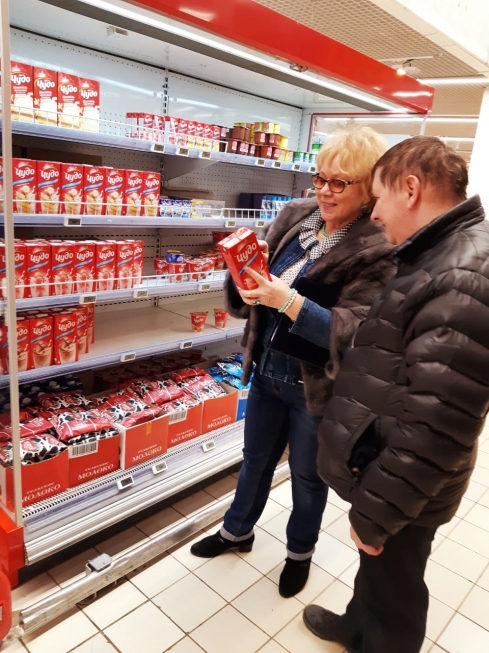 Александра Сызранцева провела мониторинг цен в рамках проекта «Народный контроль»