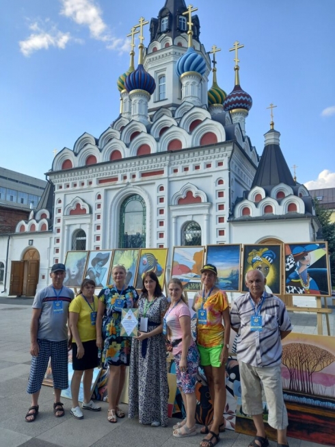 Творческий коллектив Энгельсского дома-интерната принял участие в фестивале «Палитра ремесел»