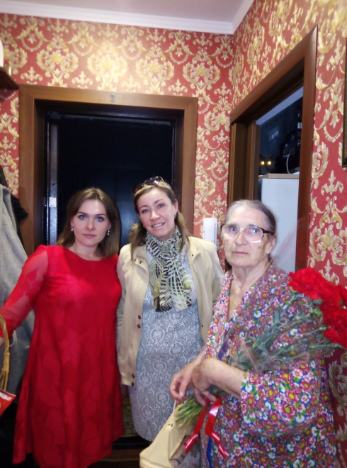 Депутаты поздравили ветеранов с Днем Победы