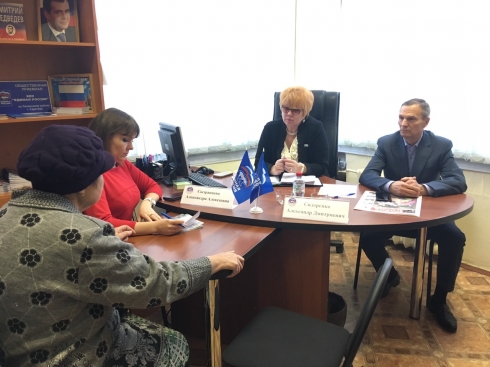 Александра Сызранцева и Александр Сидоренко провели прием граждан