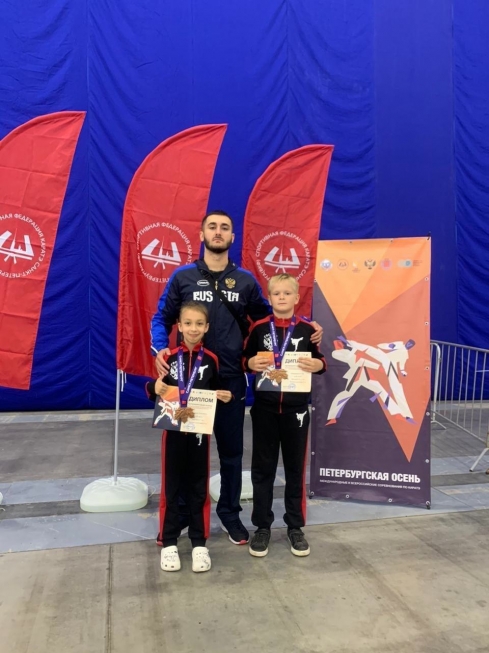 Каратисты из Петровска стали призёрами соревнований в Санкт-Петербурге