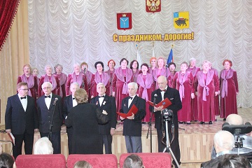 В Энгельсском доме-интернате выступил хор ветеранов