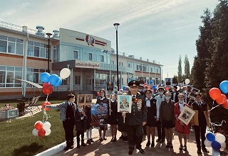 «Бессмертный полк» Энгельсского дома-интерната совершил победное шествие