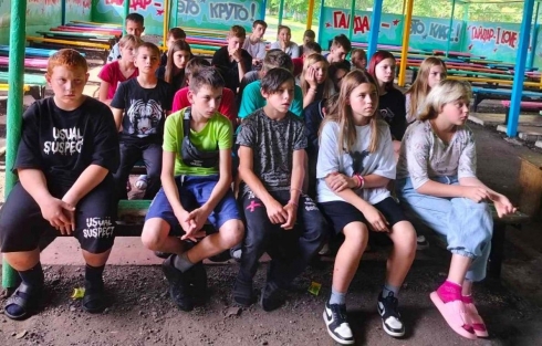 Гайдаровцы почтили память детей - жертв войны в Донбассе