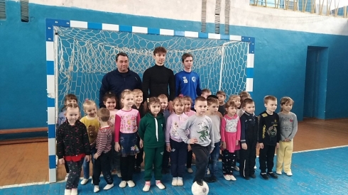 Дошколята продолжают участвовать в фестивале «Футбол в школе»