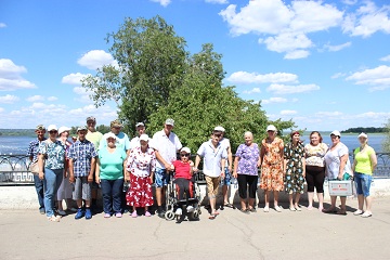 Проживающие дома-интерната совершили прогулки по Волге
