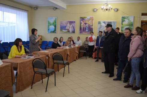 На ярмарке вакансий петровчанам предложили места для трудоустройства