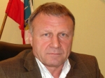 Главе района написали о засыхающих без полива деревьях в парке