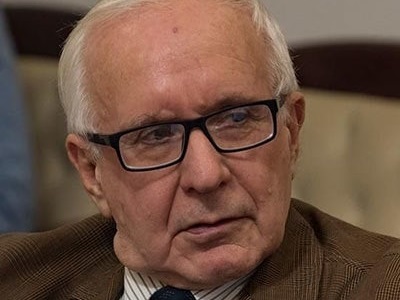 Ученый считает саратовский пляж ошибкой, чиновники рапортуют об отсутствии стоков. Официальных проб воды так и нет