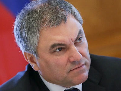 В Госдуму внесен закон, запрещающий депутатам, чиновникам и силовикам владеть домами, землями и квартирами за границей