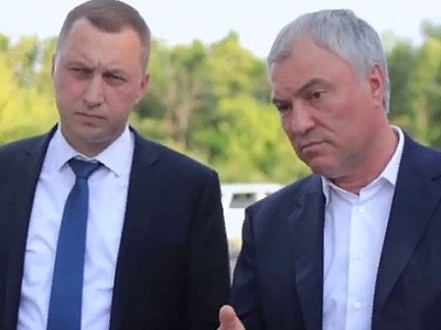 «Короче говоря, увольняйте его»: Володин и Бусаргин устроили жесткий разнос высокопоставленному чиновнику мэрии