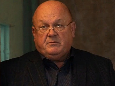 Аудиторы нашли в правительственном гараже неучтенные запчасти и слишком затратное содержание своей заправки