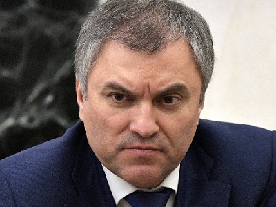 Спикеру ГД прислали фотографию дороги, по которой дети идут в школу от улицы Верхняя Подлесная