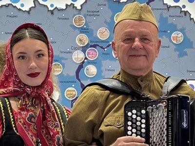 В День Победы на стенде региона звучат легендарные песни Лидии Руслановой