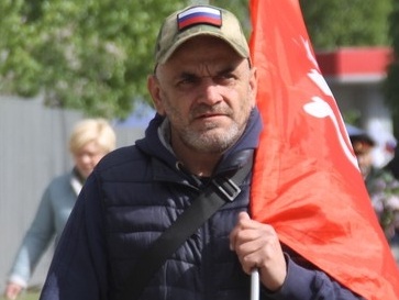 День Победы. Саратовцы возлагают цветы к Вечному огню и мемориалу 