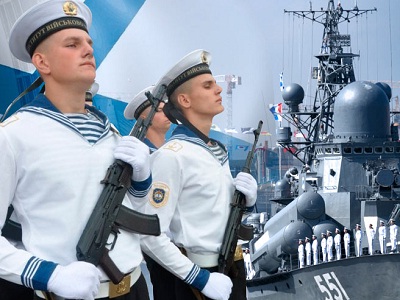 Россия отмечает День военно-морского флота