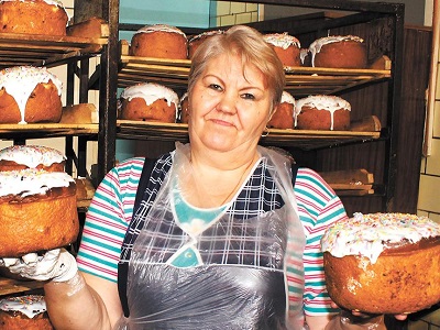 На Театральной площади организуют пасхальную ярмарку с куличами и медом