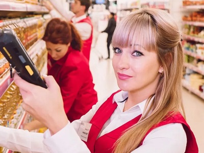 В области взлетел спрос на сборщиков подарков к праздникам