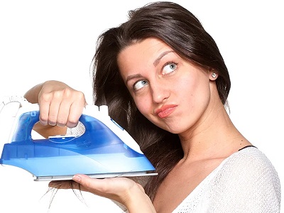 Микроскоп, входная дверь и бензин: саратовчанки рассказали о самых необычных подарках на 8 марта