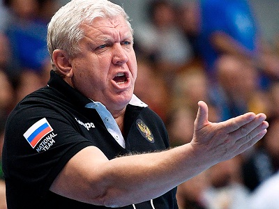 Сегодня принимают поздравления российские тренеры