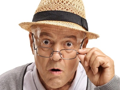 Обмеление Волги. На набережной Энгельса можно увидеть останки старинных мостков