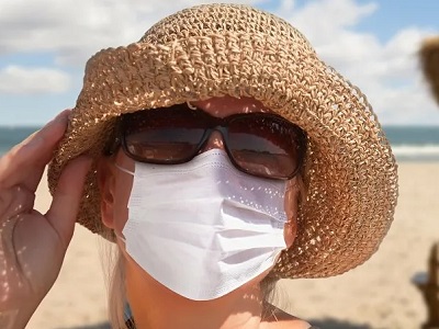 В России вновь вырос спрос на медицинские маски и антисептики