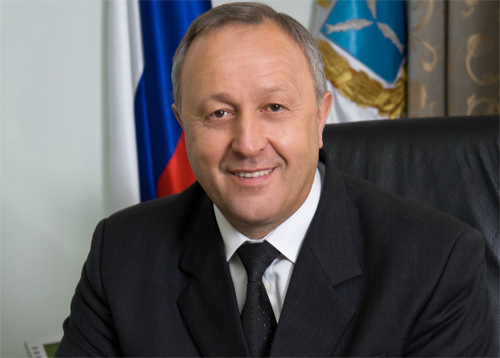Приемная семья с шестью детьми просит губернатора о встрече