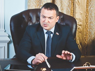 В ГД предложили давать бесплатное жилье семьям с тремя и более детьми  