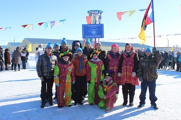Проживающие Энгельсского дома-интерната приняли участие в спортивно-массовом мероприятии «Масленичные забавы» 