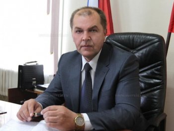 Глава администрации Екатериновского района решил вопрос  с льготным детским питанием 