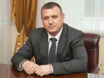 Дмитрий Лобанов вручил юбилейные медали ветеранам войны. ФОТО